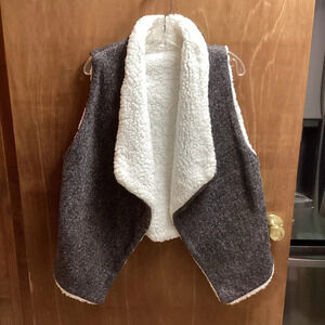 Gray vest one size